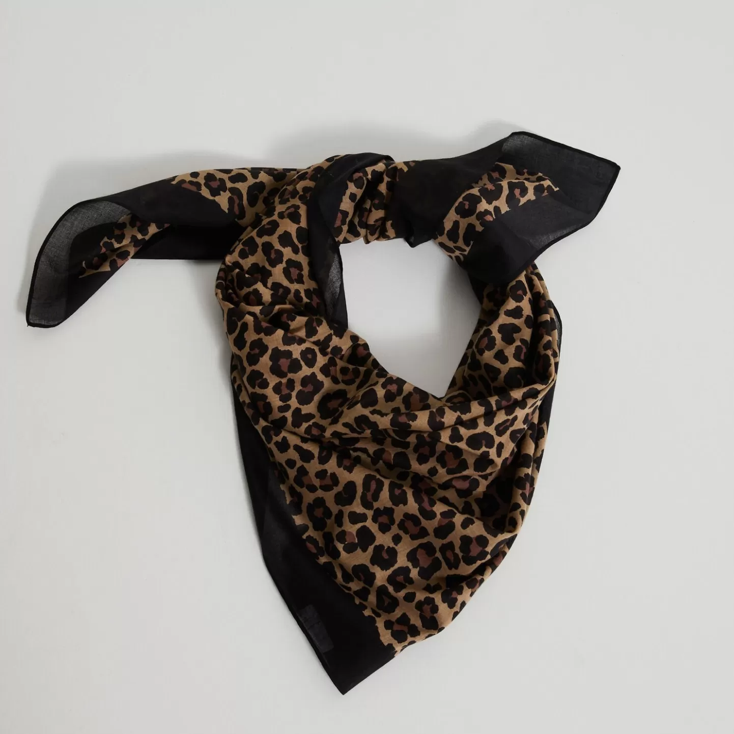 Grain de Malice Foulard Carré Imprimé Léopard Femme- Foulards & Étoles